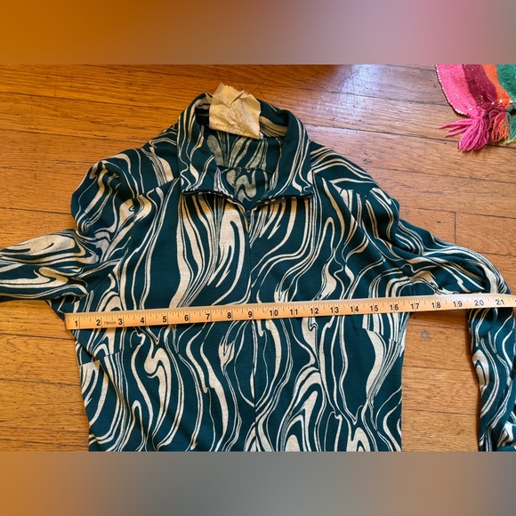 70s Vintage Diane Von Furstenberg Green and Cream Paint Swirl Dress - Picture 8 of 10